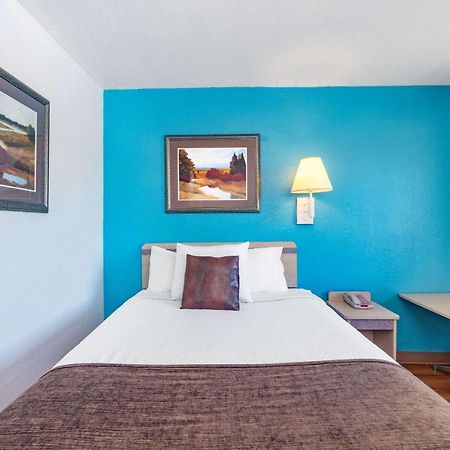 Travelodge By Wyndham Miles City Exterior foto